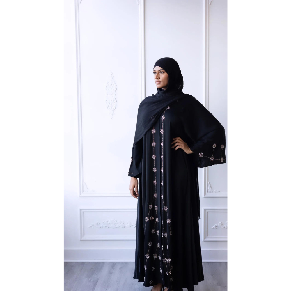 Glamorous abayas 2025