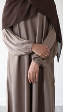 Butter Safiyyah Textured Abaya (Malted Milk)
