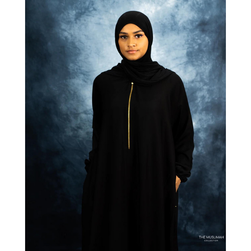 Black Golden Zipper Abaya with Matching Pockets for Breastfeeding