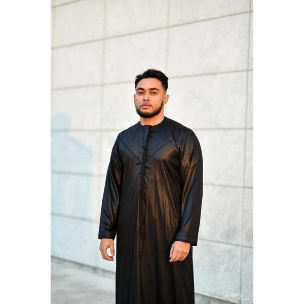 Emirati Thobe - Pure Black