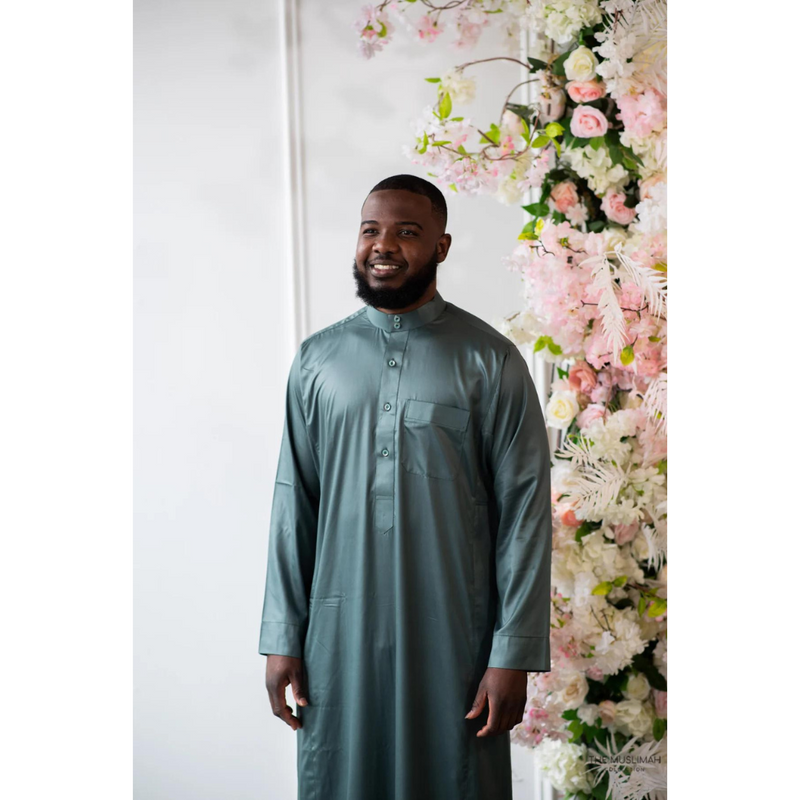 Saudi Collared Thobe (Emerald Green)