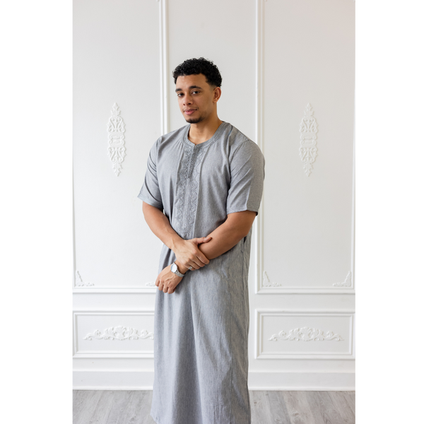 Moroccan Short Sleeve Thobe Wolf Grey With Light Grey Embroidery