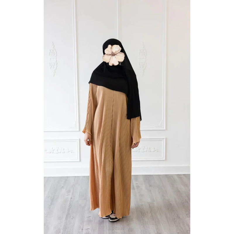 Pleated Plain Abaya (Marzipan)