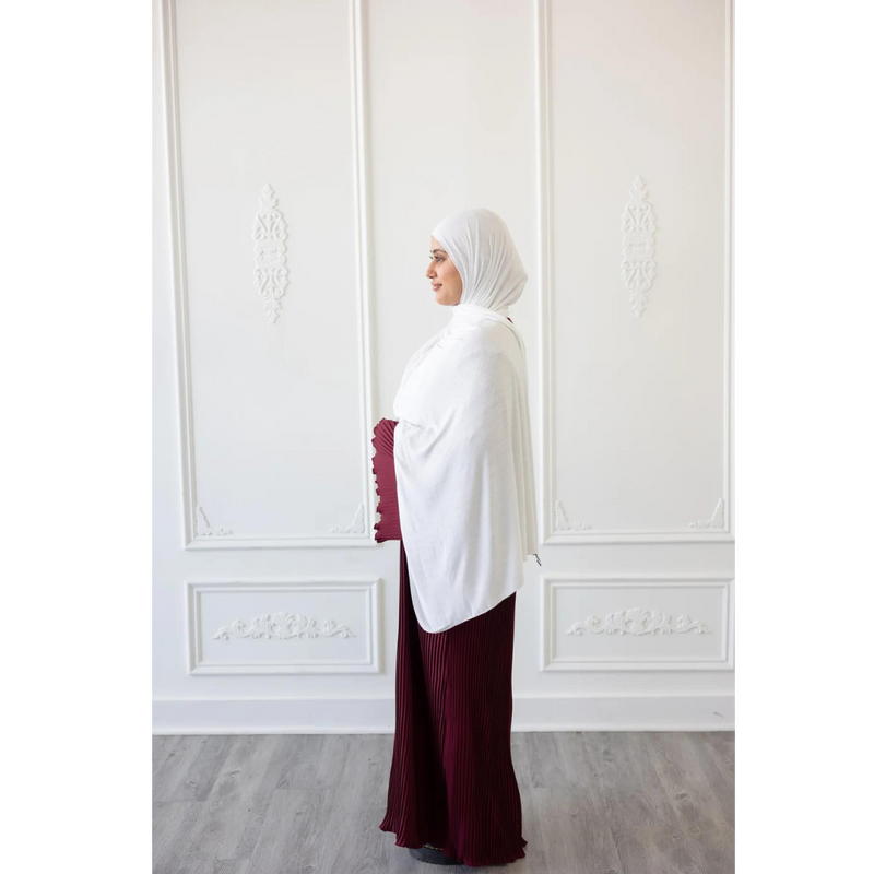 Pleated Plain Abaya (Maroon)