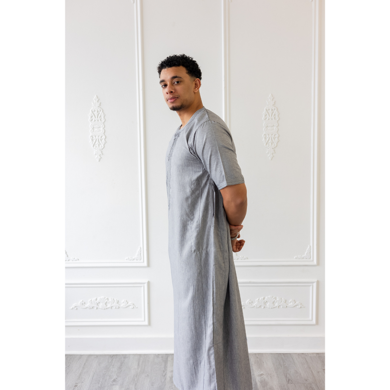 Moroccan Short Sleeve Thobe Wolf Grey With Grey Embroidery