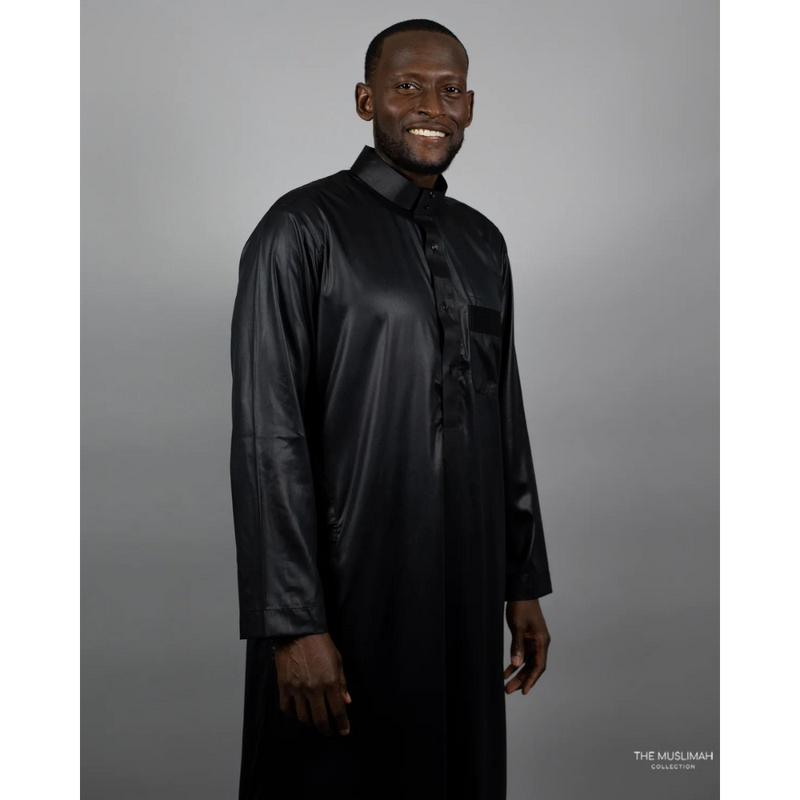 Saudi Collared Thobe (Pure Black)