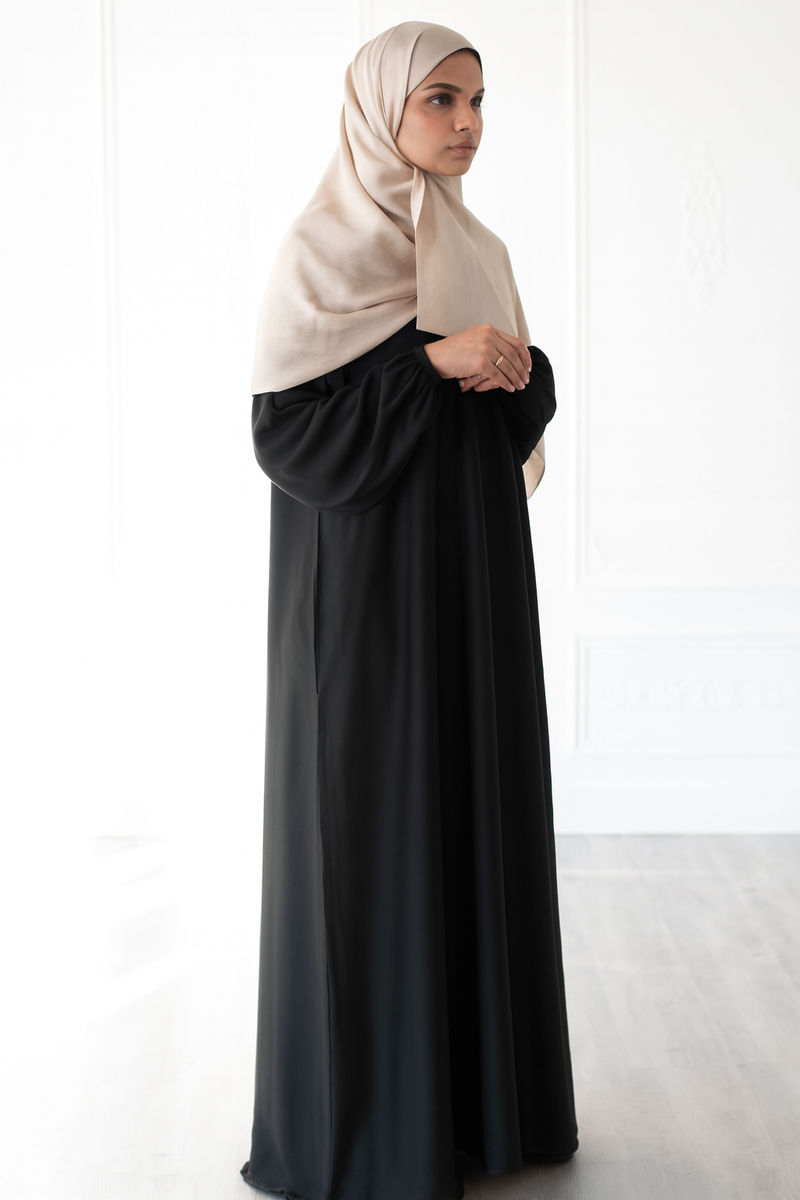 Butter Safiyyah Textured Abaya - Space Black