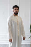 Emirati Thobe (Steamed Milk)