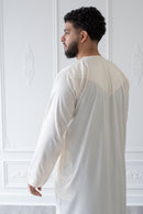 Emirati Thobe (Steamed Milk)