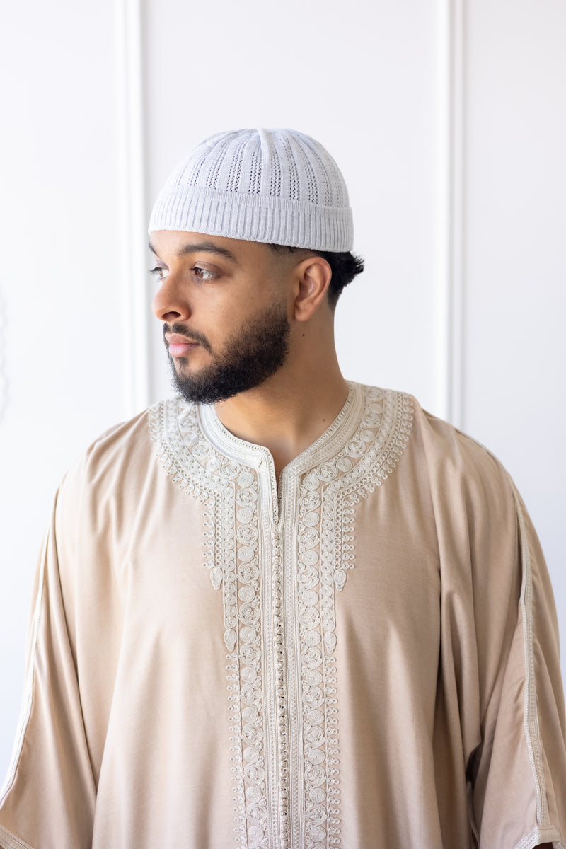 TrueFit Brimless Kufi Skullcap (White/Beige)